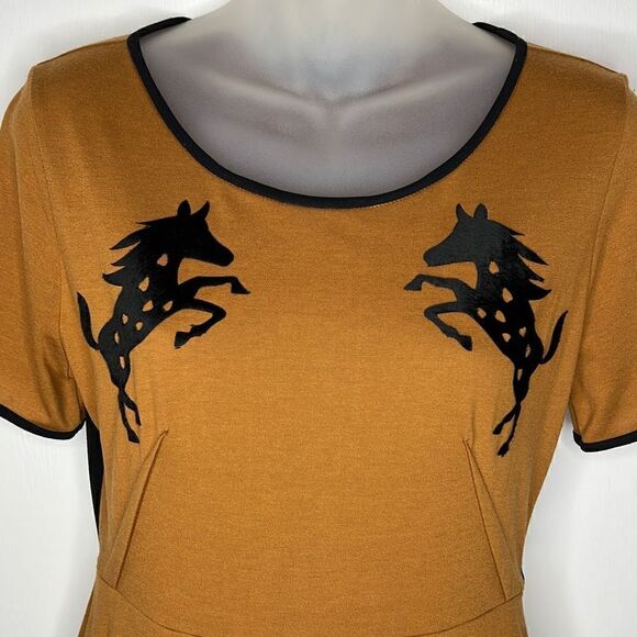 Sretsis By Pim Sukhahuta Horse Hair Dress Size 6 NWOT - Picture 4 of 12